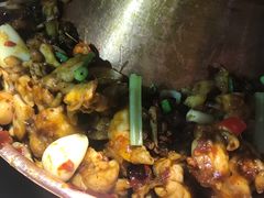 -老佛爷炭火蛙锅直营(清滨路总店)