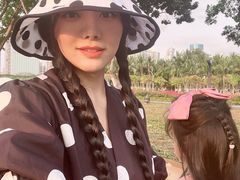 -万绿园