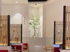 -蜜桃餐厅·伴山(绿宝广场店)