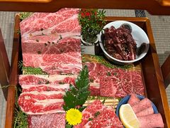 -山川小町·极番烧肉(新地假日广场店)