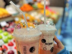 -每日新鲜水果吧(芮欧百货店)