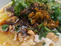 -文山荷鲜居(翠湖店)