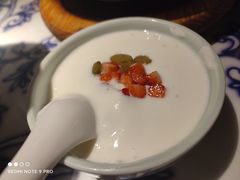 -卢大鲜鱼头捞饭(美利广场店)