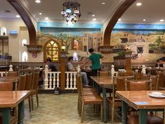 大堂-清真·玛丽亚新疆菜主题餐厅(浙江中路店)