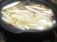 -濠轩阁特色生蚝火锅(水湾路店)