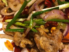 -虾弄弄海派小龙虾·牛羊蝎子火锅