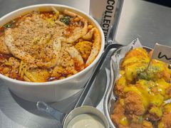 -W COLLECTIVE  DESSERT SHOP