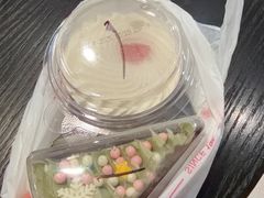 -红宝石·鲜奶小方·海派西点房(联洋店)