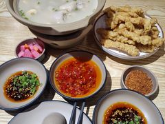 -叁煨蹄花·下饭盐帮菜(人民广场店)