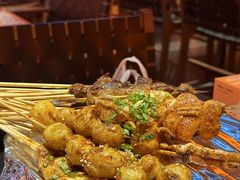 -何师烧烤Pro ·江湖川菜·小龙虾·精酿(太古里旗舰店)
