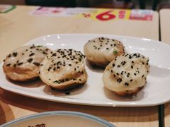 -小杨生煎(金山百联购物中心3楼店)