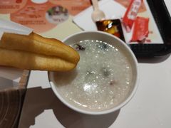 -肯德基(东安路站店)
