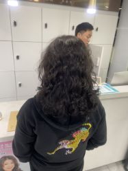 -镁连社·美联社