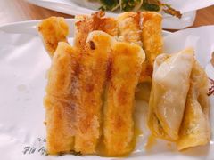 -宣海荣锅贴大王·陕味小吃集(钟楼店)