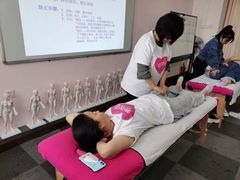 -爱月宝月嫂·育儿嫂(哈尔滨总店)