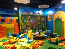 -太空学院儿童娱教乐园(中华广场店)