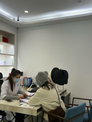 -苗医生0感科技祛痘