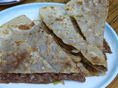 -溢心园香河肉饼总店