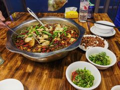 -乡土特色.冷锅鱼.牦牛肉汤锅