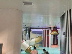 -涨巢·潮玩水疗局