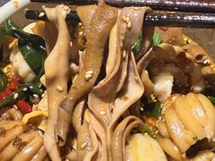 -城墙拐拐火锅(三峡广场黑金冠店)