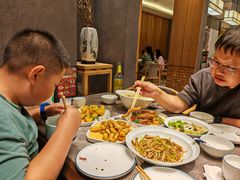 -闫府私房菜·百年鲁菜(恒隆店)