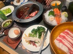 -牛YO寿喜烧·铁板烧和牛火锅自助(市府恒隆店)