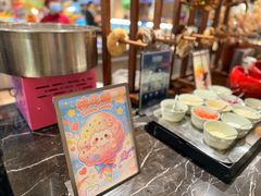 -广州万富希尔顿酒店·感趣自助餐厅·金秋蟹宴生蚝海鲜刺身