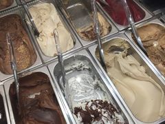 -VENCHI 闻绮(上海佛罗伦萨小镇店)