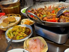 -富正毅三下锅·湘西韵味(天门山索道店)