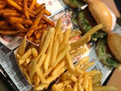 -The Habit Burger Grill 哈比特汉堡(复兴soho店)