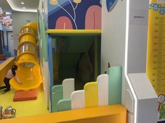 -极橙儿童齿科矫正中心(奥城店)