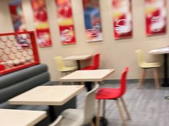 用餐区-永和大王(北京站内一店)