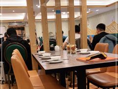 大堂-贯贯吉·清真餐厅(浙江中路店)