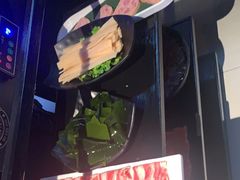 -辣伍鲜毛肚老火锅(元一店)