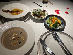 -Mogul Eatery·大亨餐酒馆