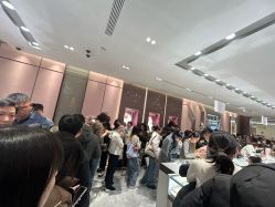 -周大福CHOW TAI FOOK(浦东八佰伴店)