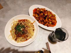 -渝信川菜 · 川味家常菜(财富购物中心店)