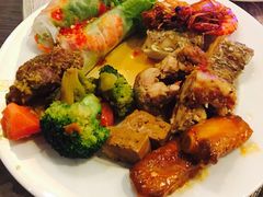 春卷-芽庄洲际酒店自助餐厅