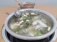 -黑竹沟新场牛肉火锅