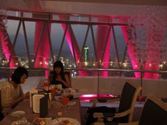-广州塔卢特斯法国旋转餐厅