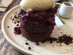 -FLOVIE FLORIST CAFE