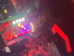 -路边边.炒菜烧烤.音乐餐厅(良乡长虹店)