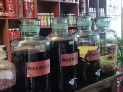 -果松木炭酸菜铜火锅·外婆参鸡汤