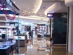 -王府井百货熙地港店