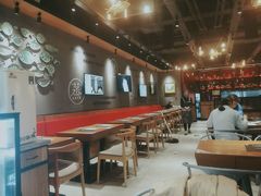 大堂-渝是乎酸菜鱼(龙旗购物中心店)