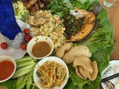 -沐毫傣泐云南菜孔雀宴•手抓饭傣味烧烤(曼听公园店)
