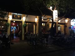-吕小姐咖啡