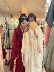 -一揽芳华汉服旗袍体验馆(拙政园店)