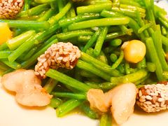 银杏腰果烩茼蒿-老江南春·中国龙菜(衡山路店)
